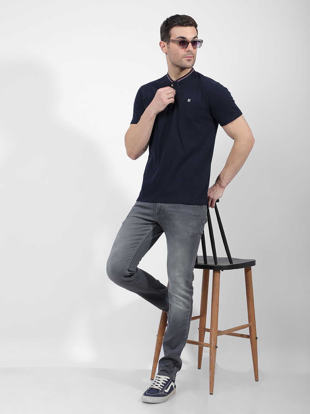 Numero Uno Men Navy Blue Henley Collar Polo T-Shirt